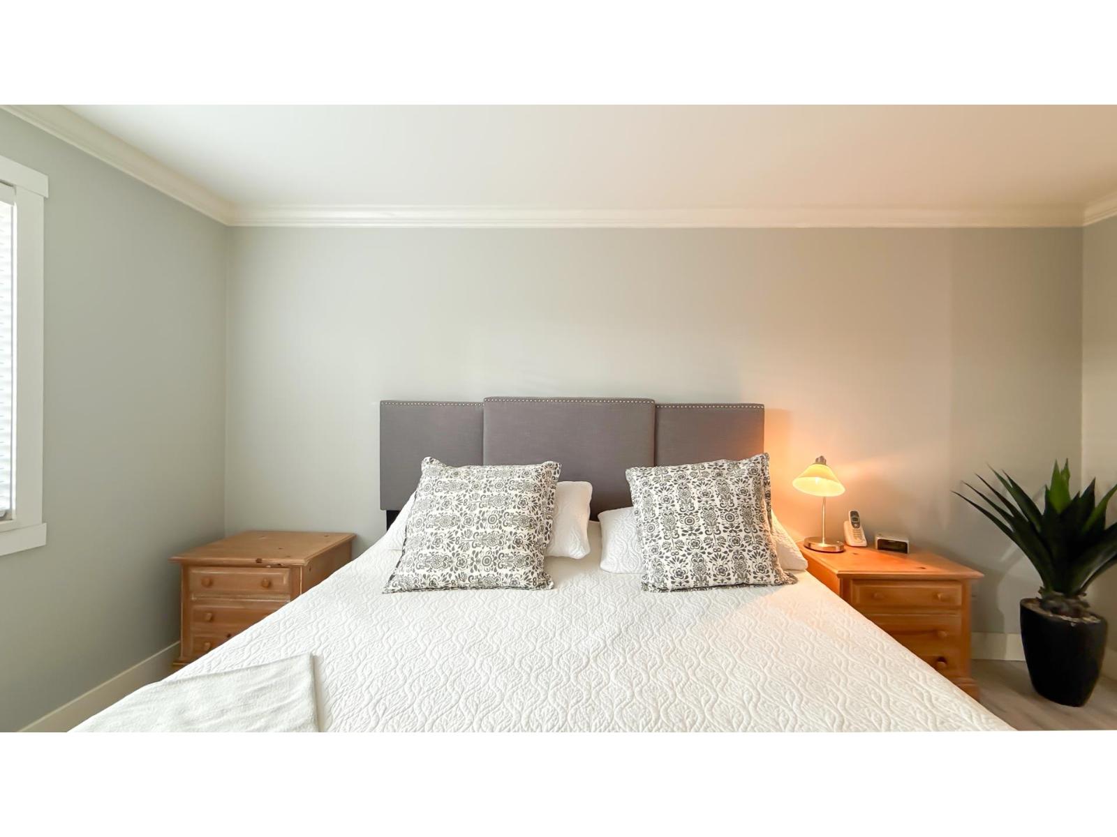 109 1533 Best Street, White Rock, British Columbia  V4B 4E9 - Photo 10 - R3057013