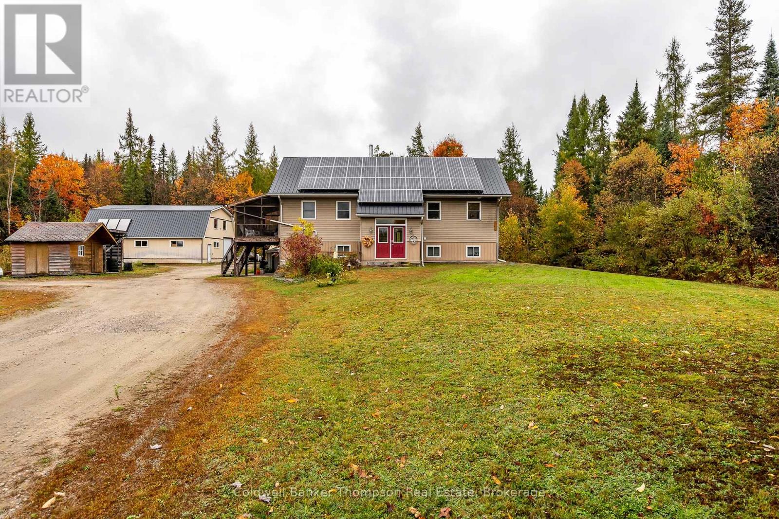 20 Wolf Paw Road, Huntsville, Ontario  P0B 1M0 - Photo 2 - X12455333