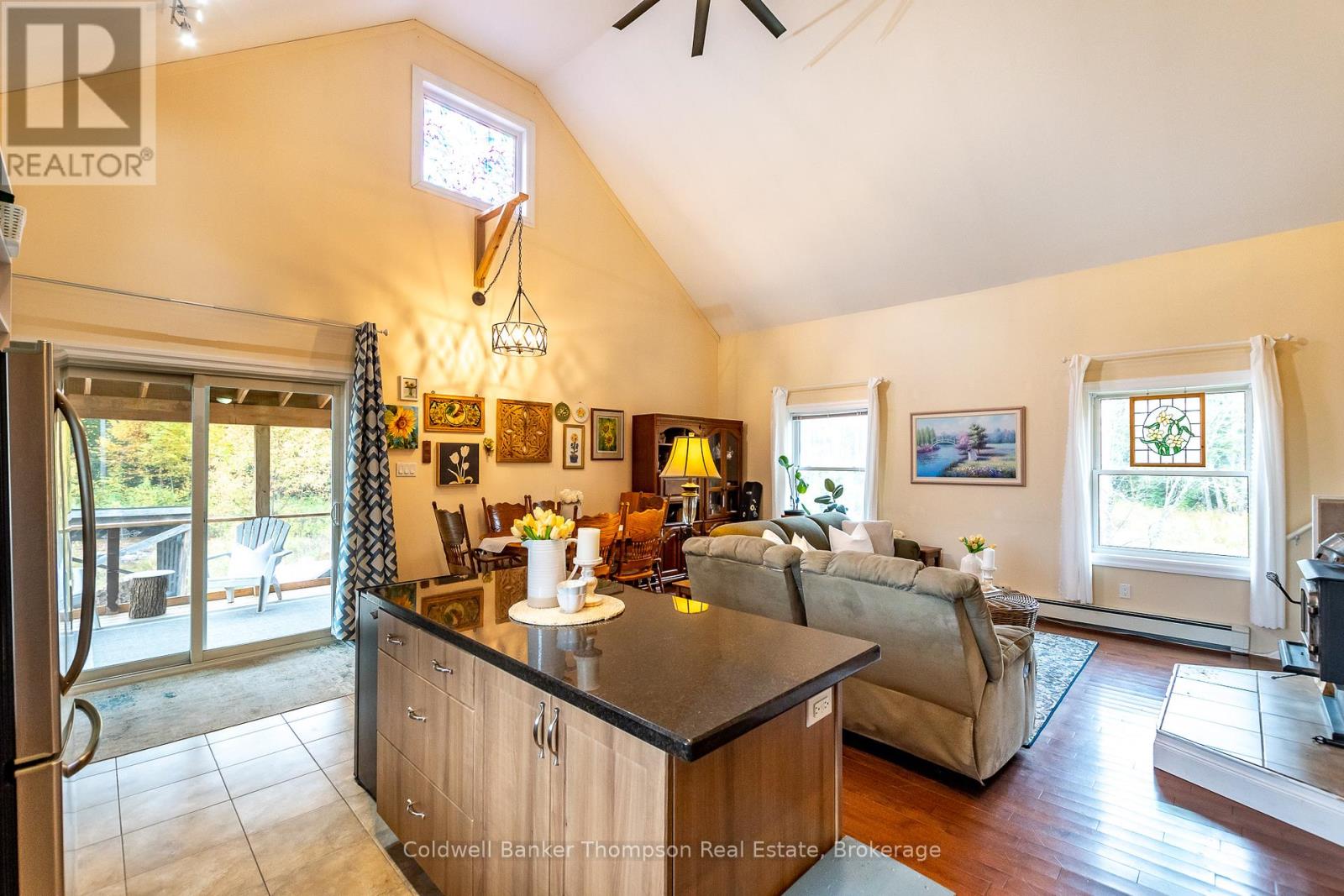 20 Wolf Paw Road, Huntsville, Ontario  P0B 1M0 - Photo 6 - X12455333
