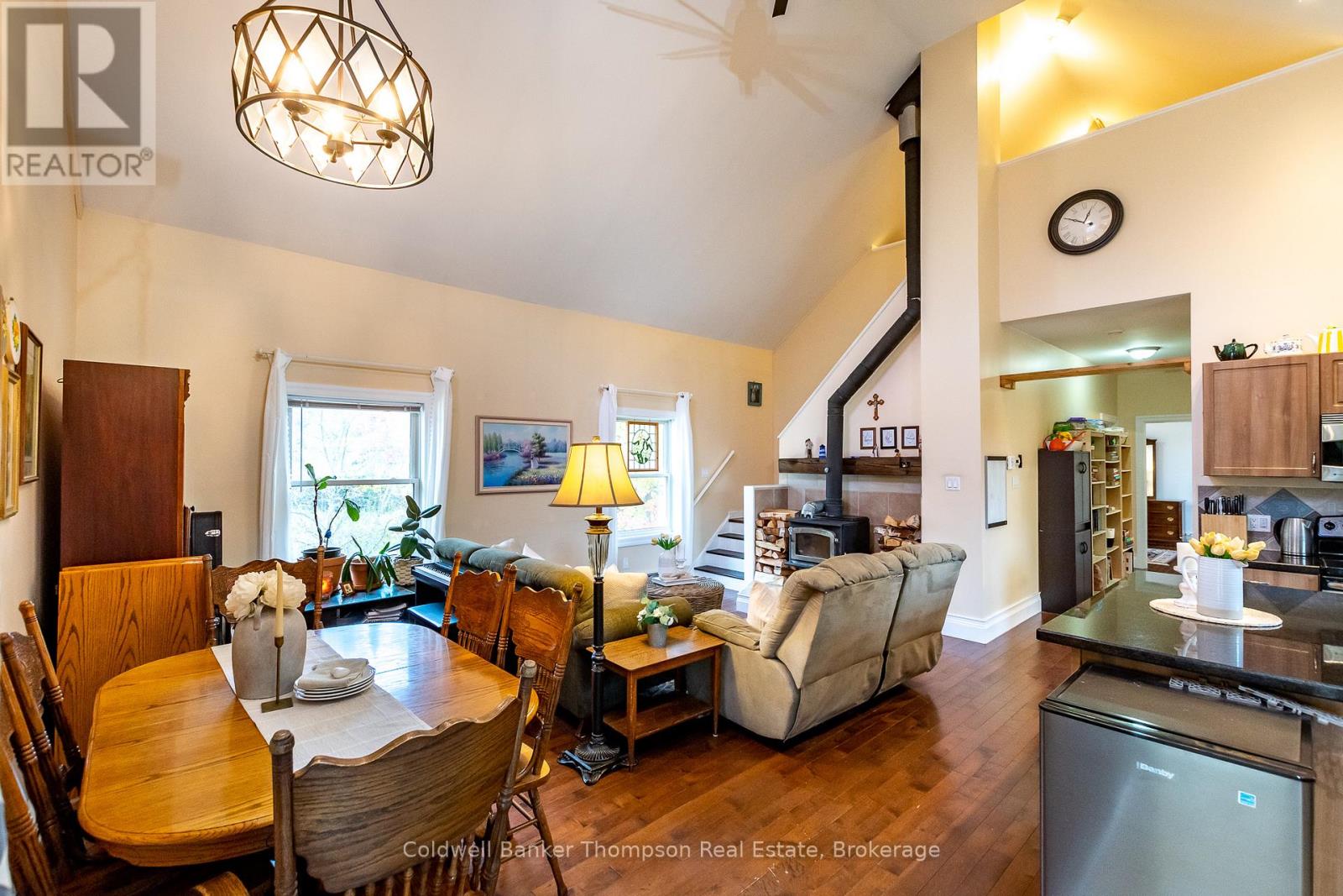20 Wolf Paw Road, Huntsville, Ontario  P0B 1M0 - Photo 7 - X12455333