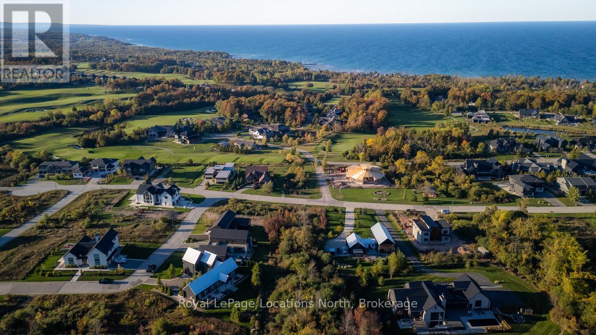 104 Maryward Crescent, Blue Mountains, Ontario  N0H 1J0 - Photo 46 - X12455356