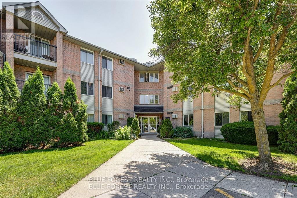 111 - 2228 TRAFALGAR STREET, London East, Ontario