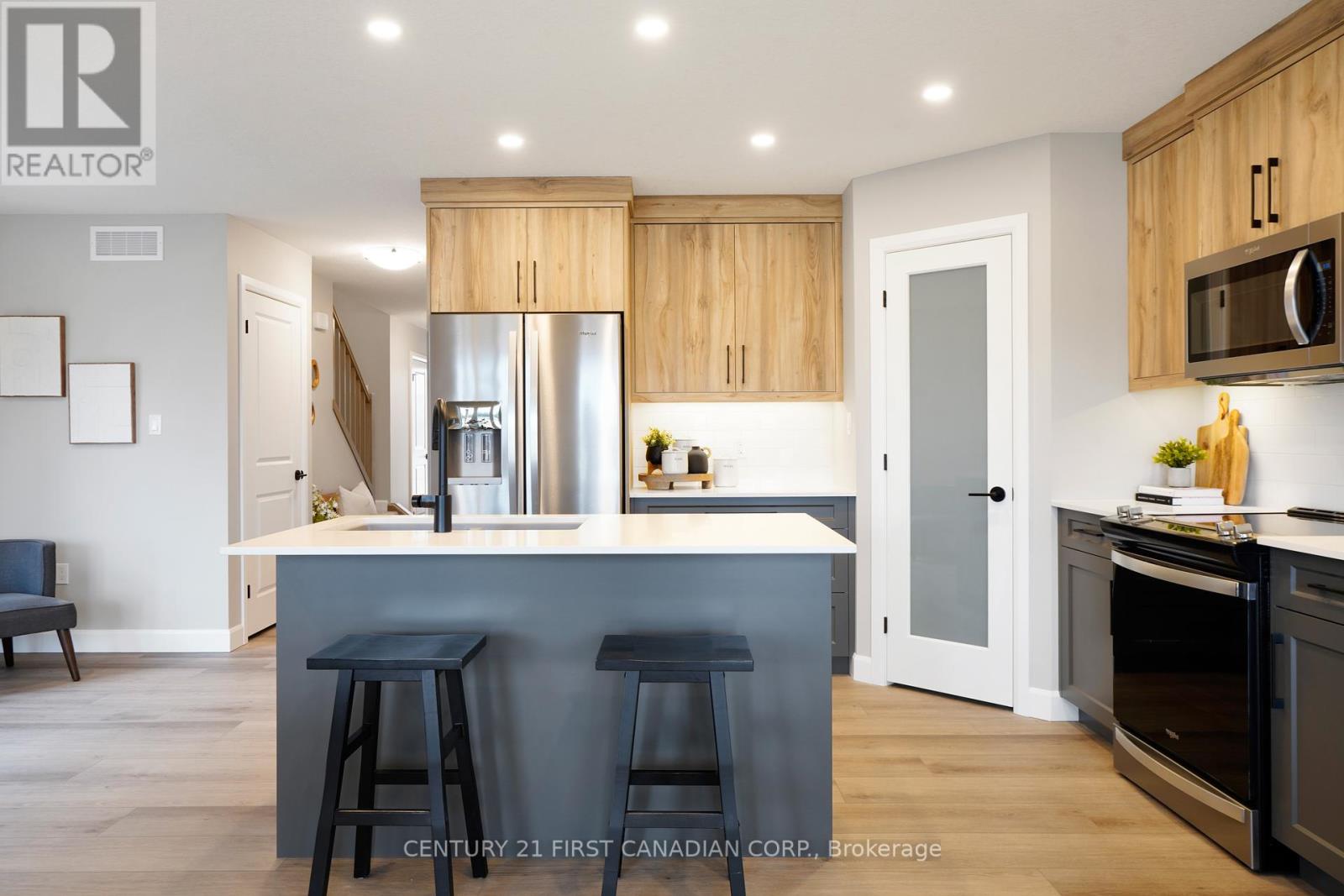9 Twynstra Street, North Middlesex, Ontario  N0M 1A0 - Photo 16 - X12455349