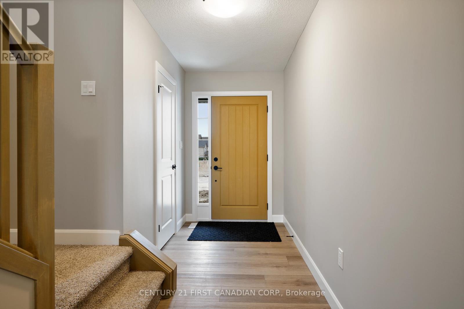 9 Twynstra Street, North Middlesex, Ontario  N0M 1A0 - Photo 2 - X12455349