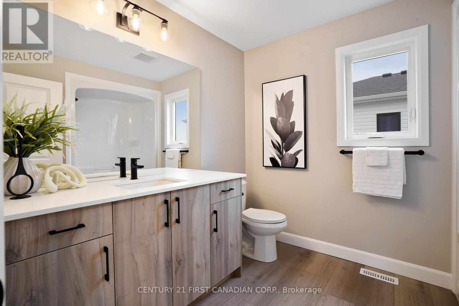 9 Twynstra Street, North Middlesex, Ontario  N0M 1A0 - Photo 25 - X12455349