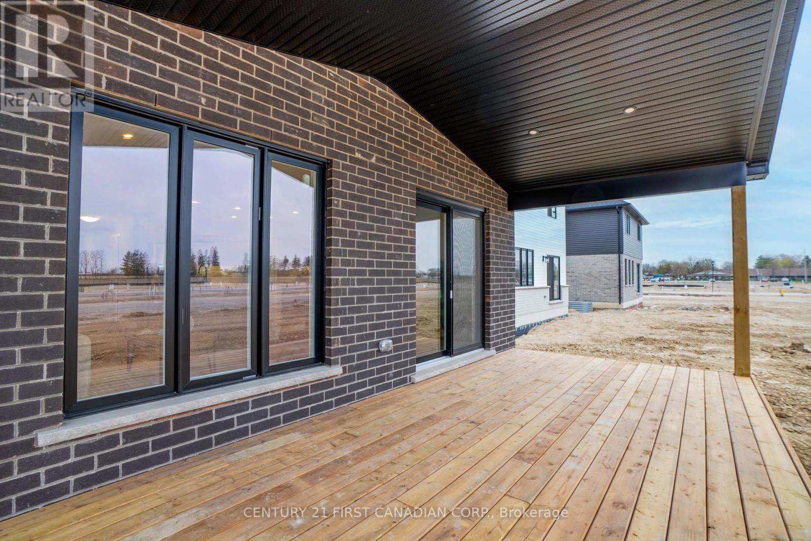 9 Twynstra Street, North Middlesex, Ontario  N0M 1A0 - Photo 37 - X12455349