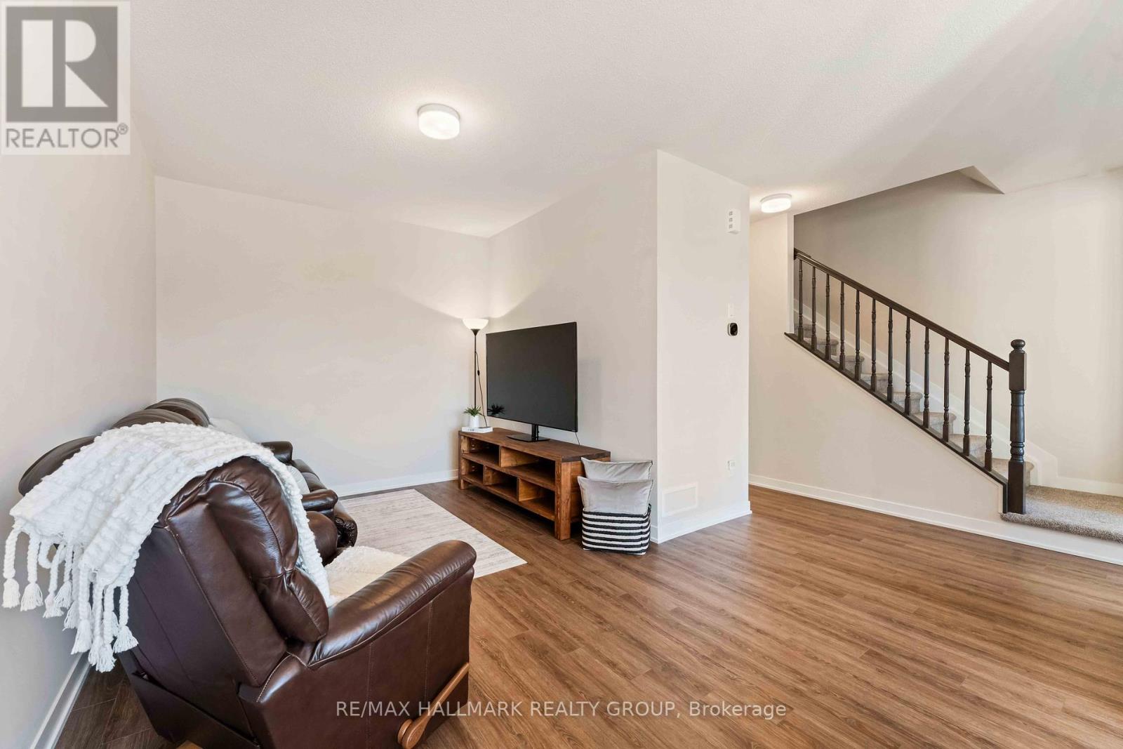 629 Quilter Row, Ottawa, Ontario  K0A 2Z0 - Photo 13 - X12455347
