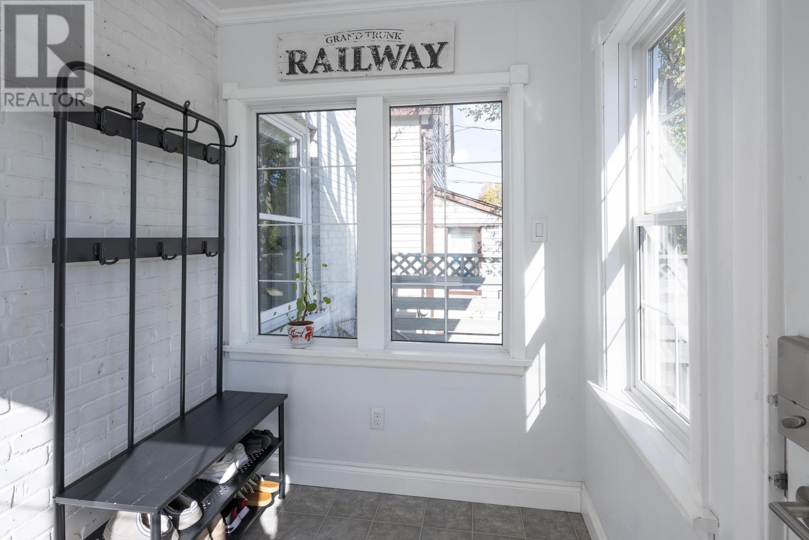 98 Jean St., Thunder Bay, Ontario  P7A 5E9 - Photo 10 - TB253188