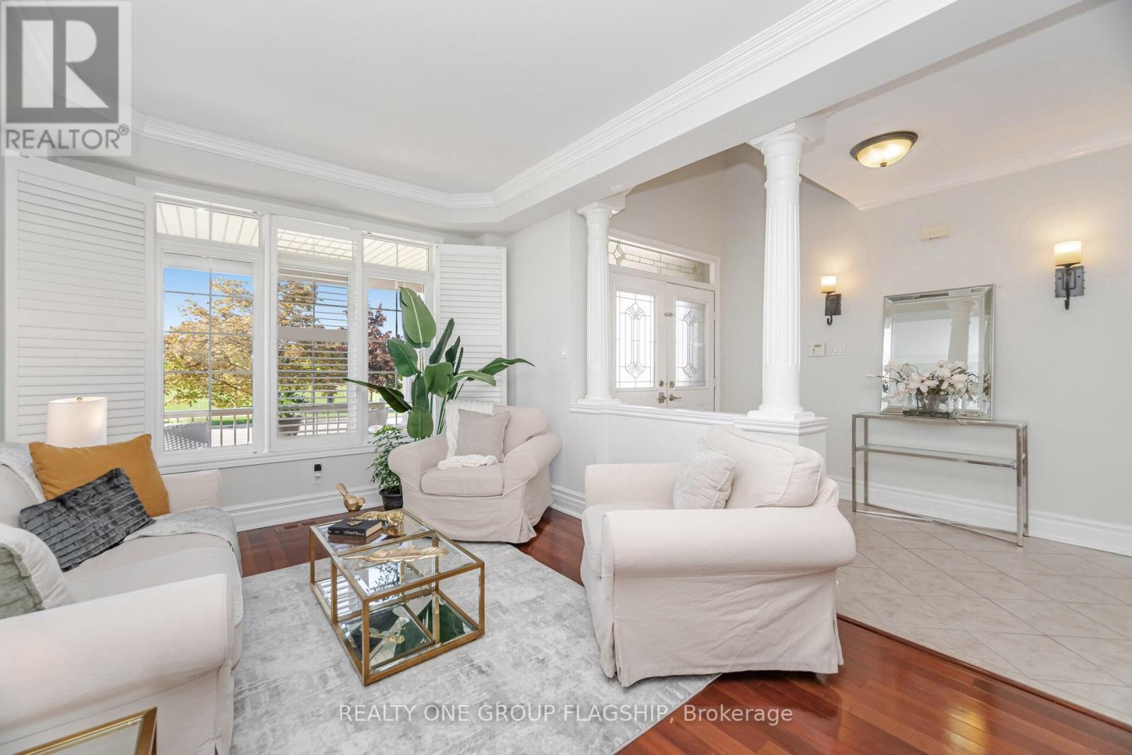 5871 Long Valley Road E, Mississauga, Ontario  L5M 6J5 - Photo 11 - W12455260