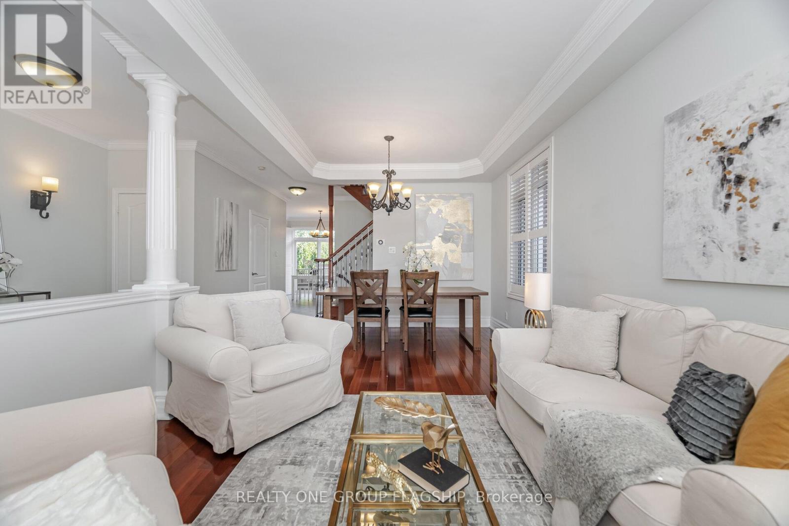 5871 Long Valley Road E, Mississauga, Ontario  L5M 6J5 - Photo 12 - W12455260