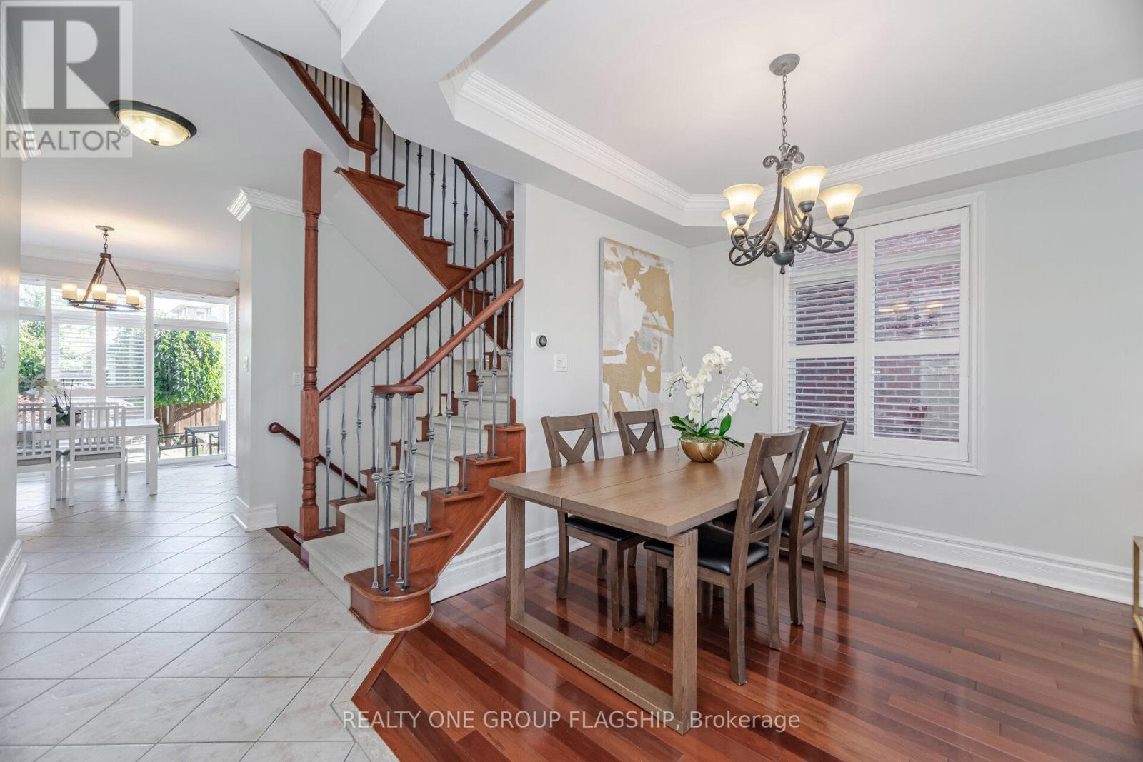 5871 Long Valley Road E, Mississauga, Ontario  L5M 6J5 - Photo 14 - W12455260