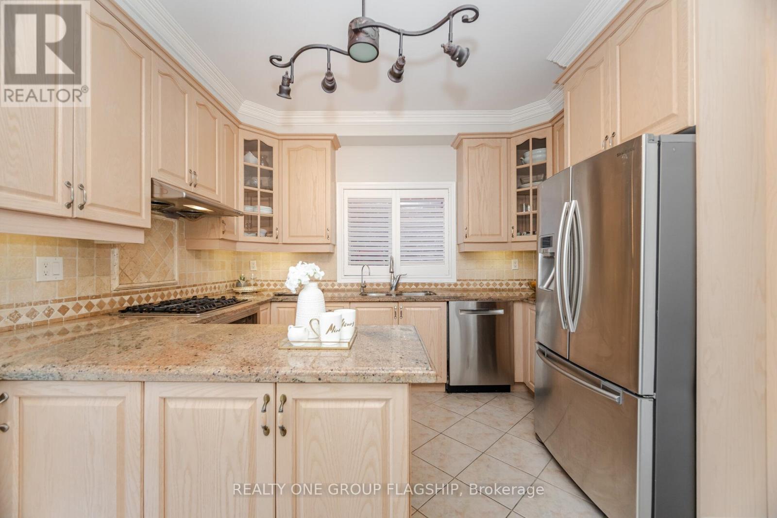 5871 Long Valley Road E, Mississauga, Ontario  L5M 6J5 - Photo 22 - W12455260