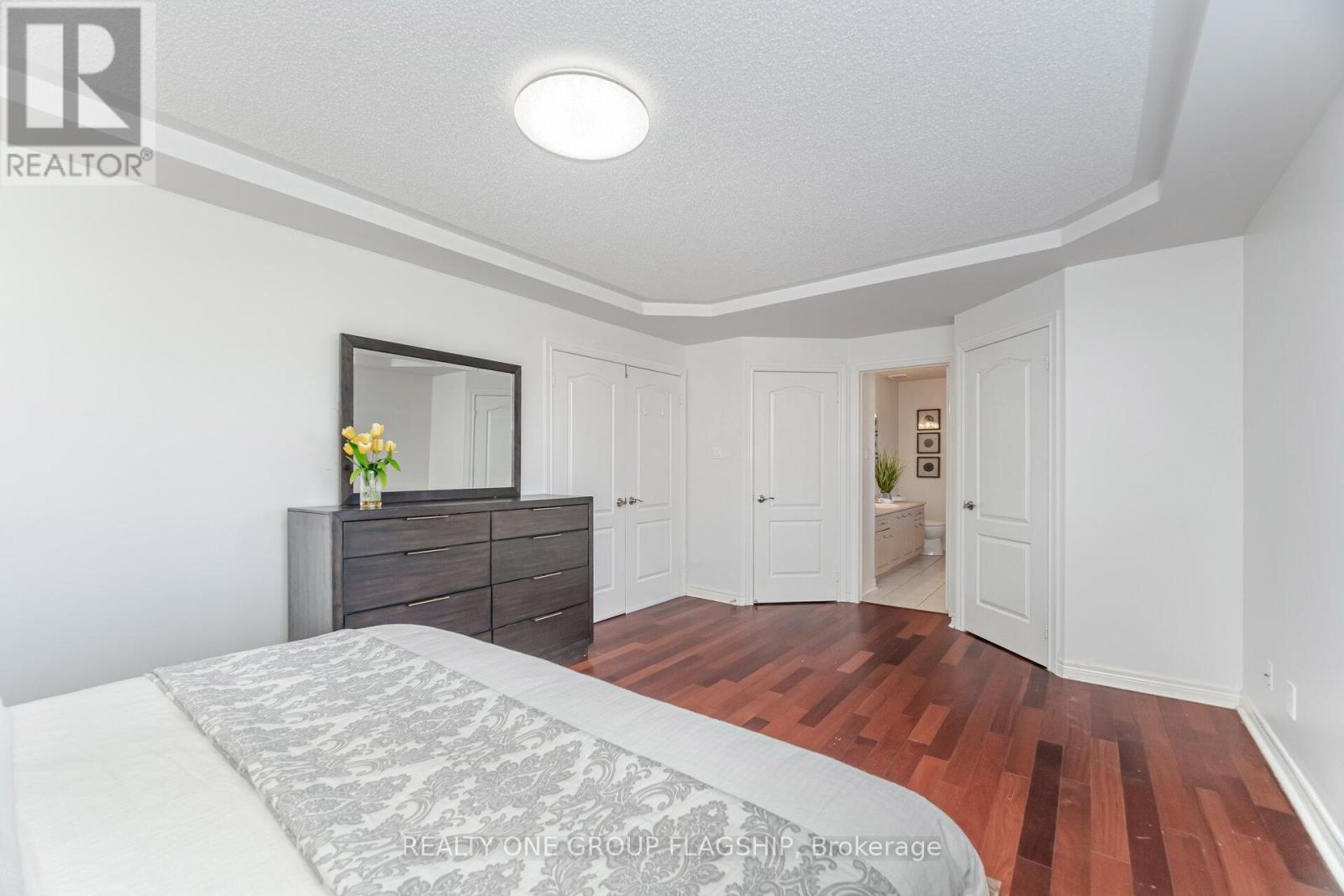 5871 Long Valley Road E, Mississauga, Ontario  L5M 6J5 - Photo 31 - W12455260