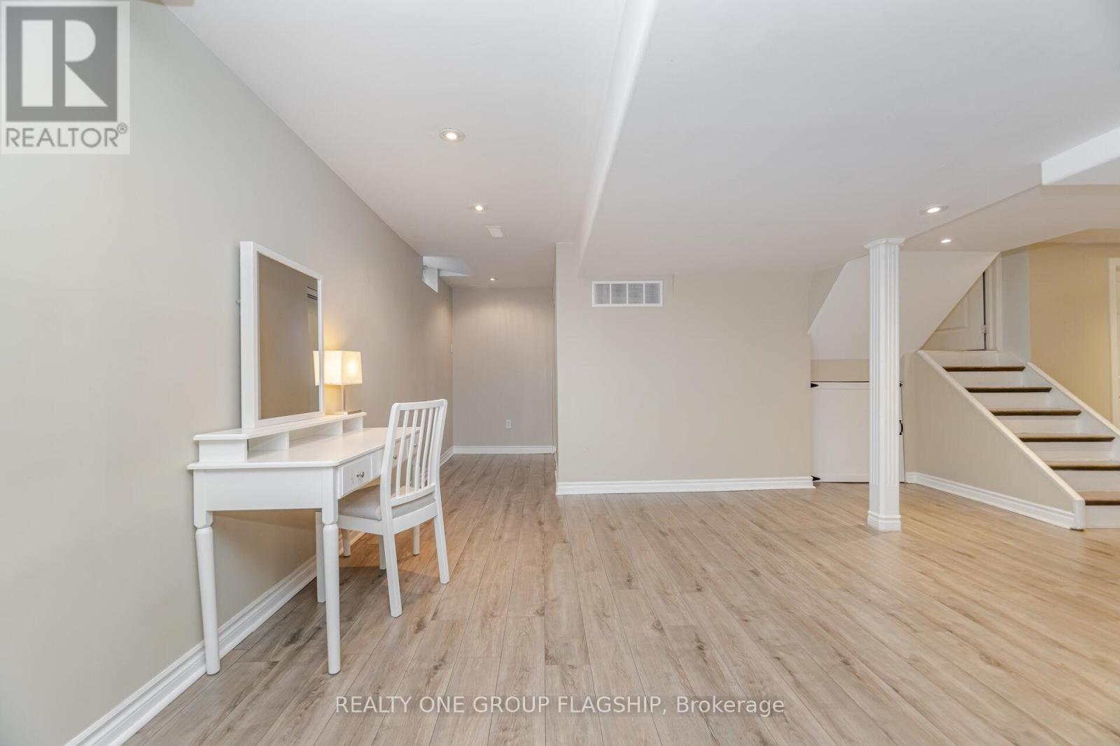 5871 Long Valley Road E, Mississauga, Ontario  L5M 6J5 - Photo 43 - W12455260