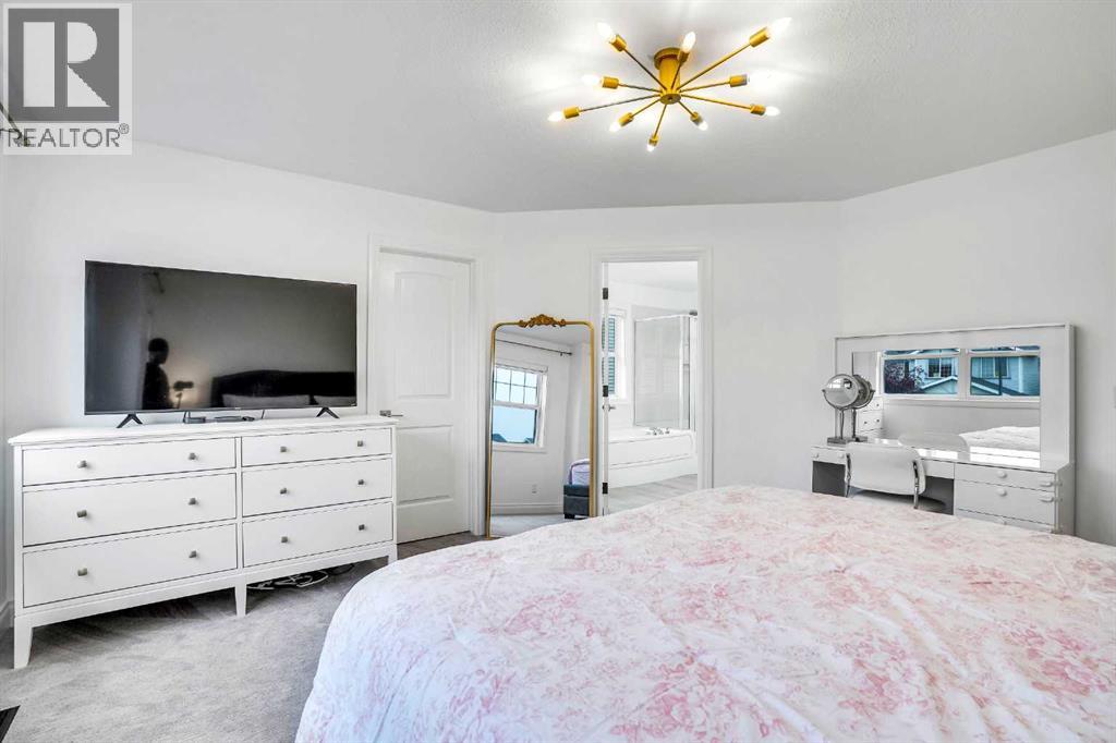 342 Cougar Ridge Drive Sw, Calgary, Alberta  T3H 4Z5 - Photo 18 - A2238858