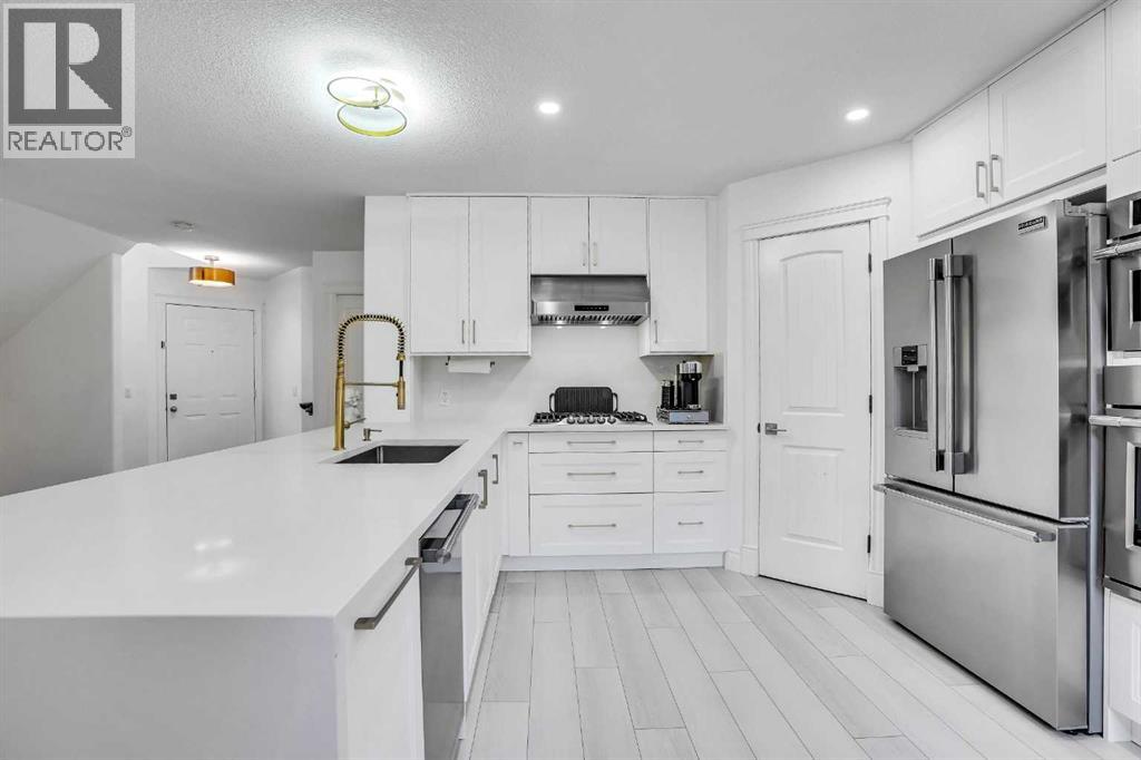 342 Cougar Ridge Drive Sw, Calgary, Alberta  T3H 4Z5 - Photo 7 - A2238858