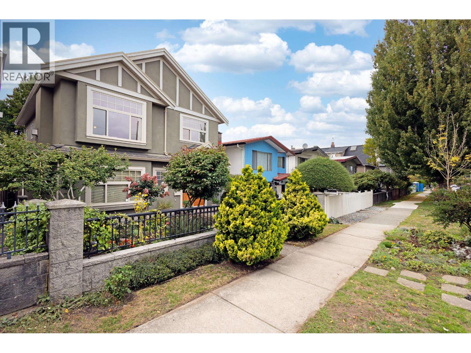 4377 Inverness Street, Vancouver, British Columbia  V5V 4X1 - Photo 4 - R3057166
