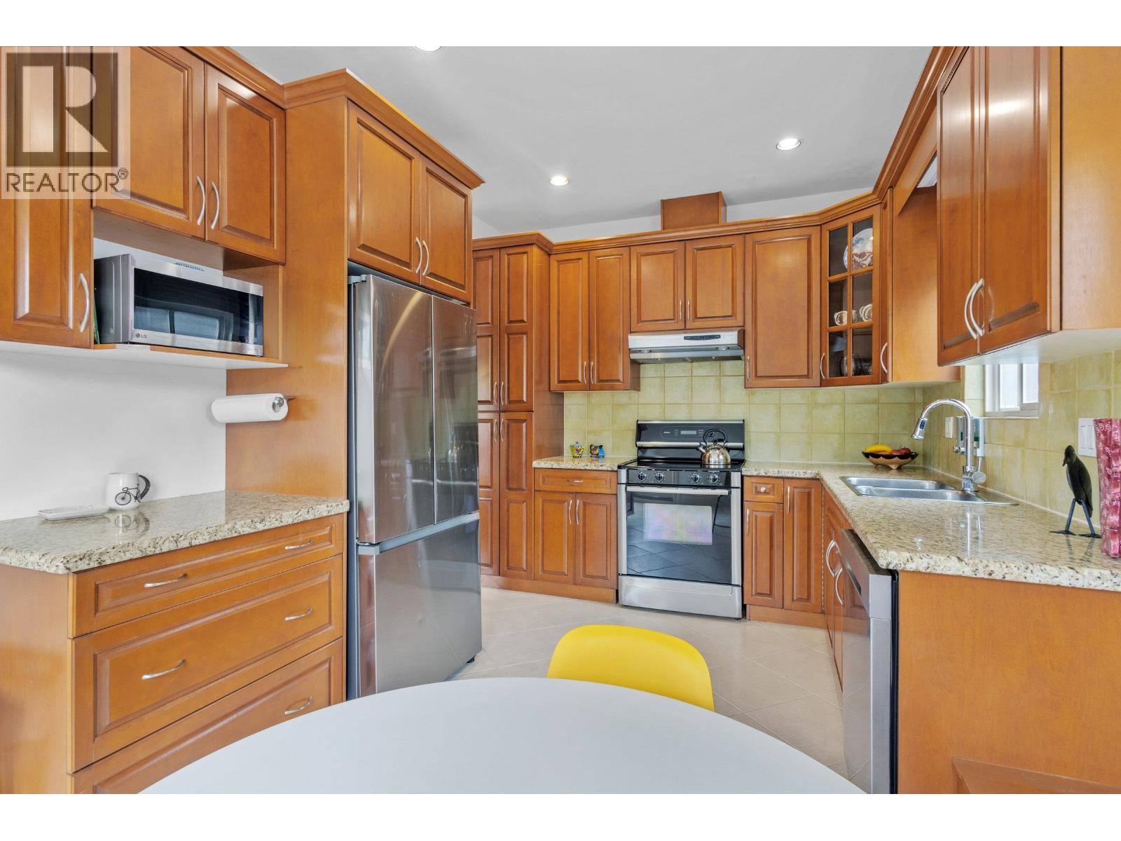 4377 Inverness Street, Vancouver, British Columbia  V5V 4X1 - Photo 12 - R3057166