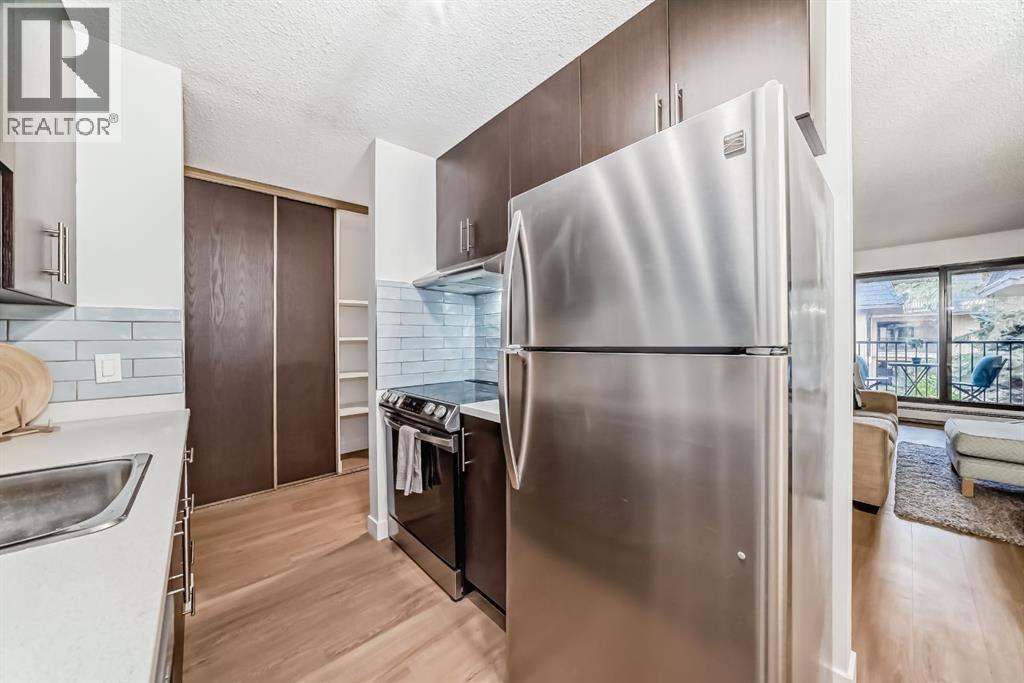 2204, 4001b 49 Street Nw, Calgary, Alberta  T3A 2C9 - Photo 5 - A2263405