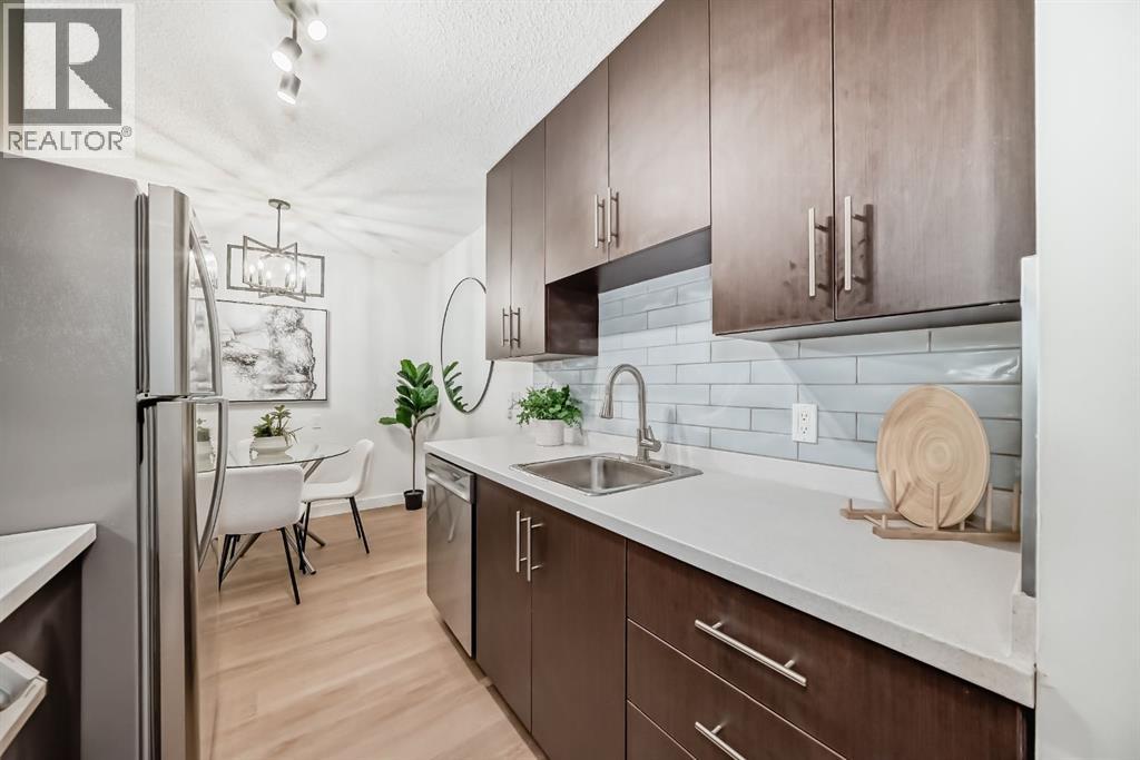 2204, 4001b 49 Street Nw, Calgary, Alberta  T3A 2C9 - Photo 4 - A2263405