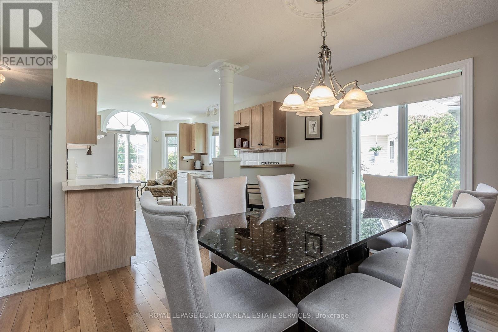 109 Emerald Court, Hamilton, Ontario  L8B 1A5 - Photo 14 - X12455230