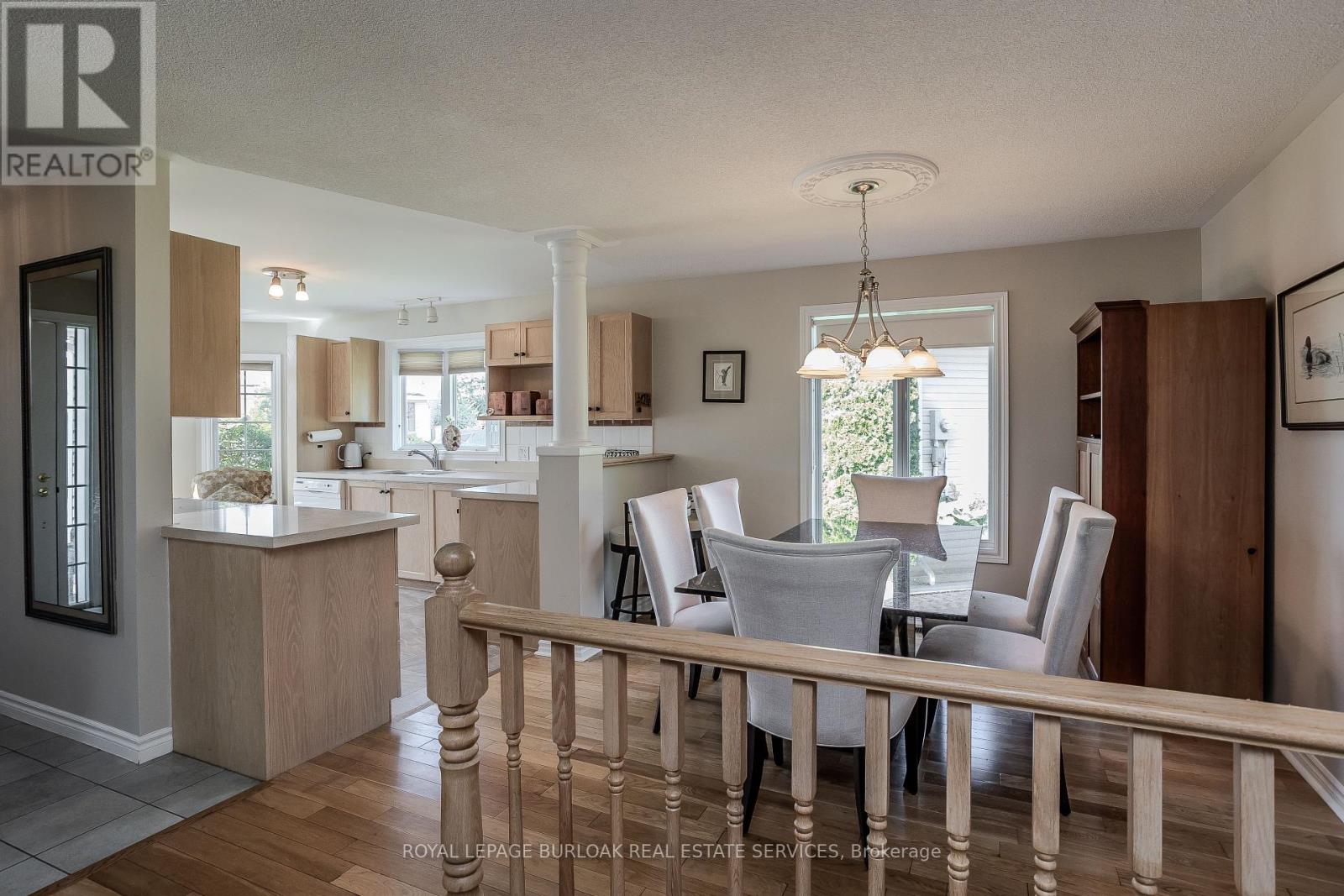 109 Emerald Court, Hamilton, Ontario  L8B 1A5 - Photo 19 - X12455230