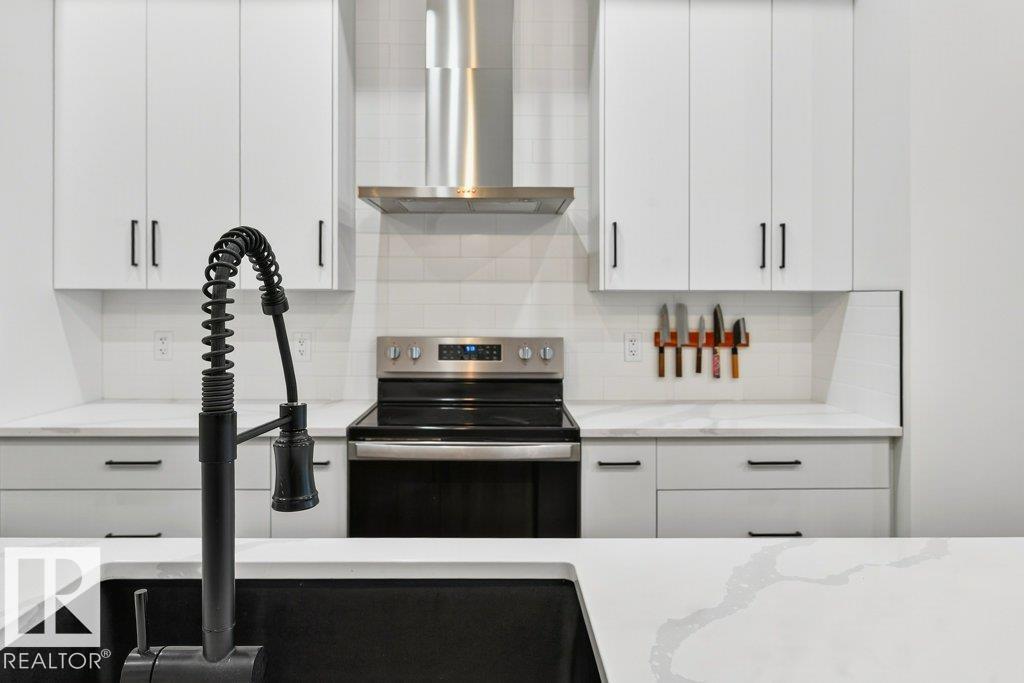 9645 70 Av Nw, Edmonton, Alberta  T6E 0V2 - Photo 12 - E4461547