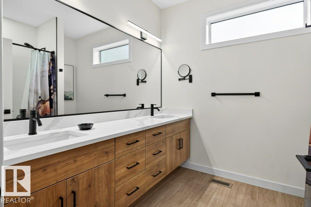 9645 70 Av Nw, Edmonton, Alberta  T6E 0V2 - Photo 36 - E4461547