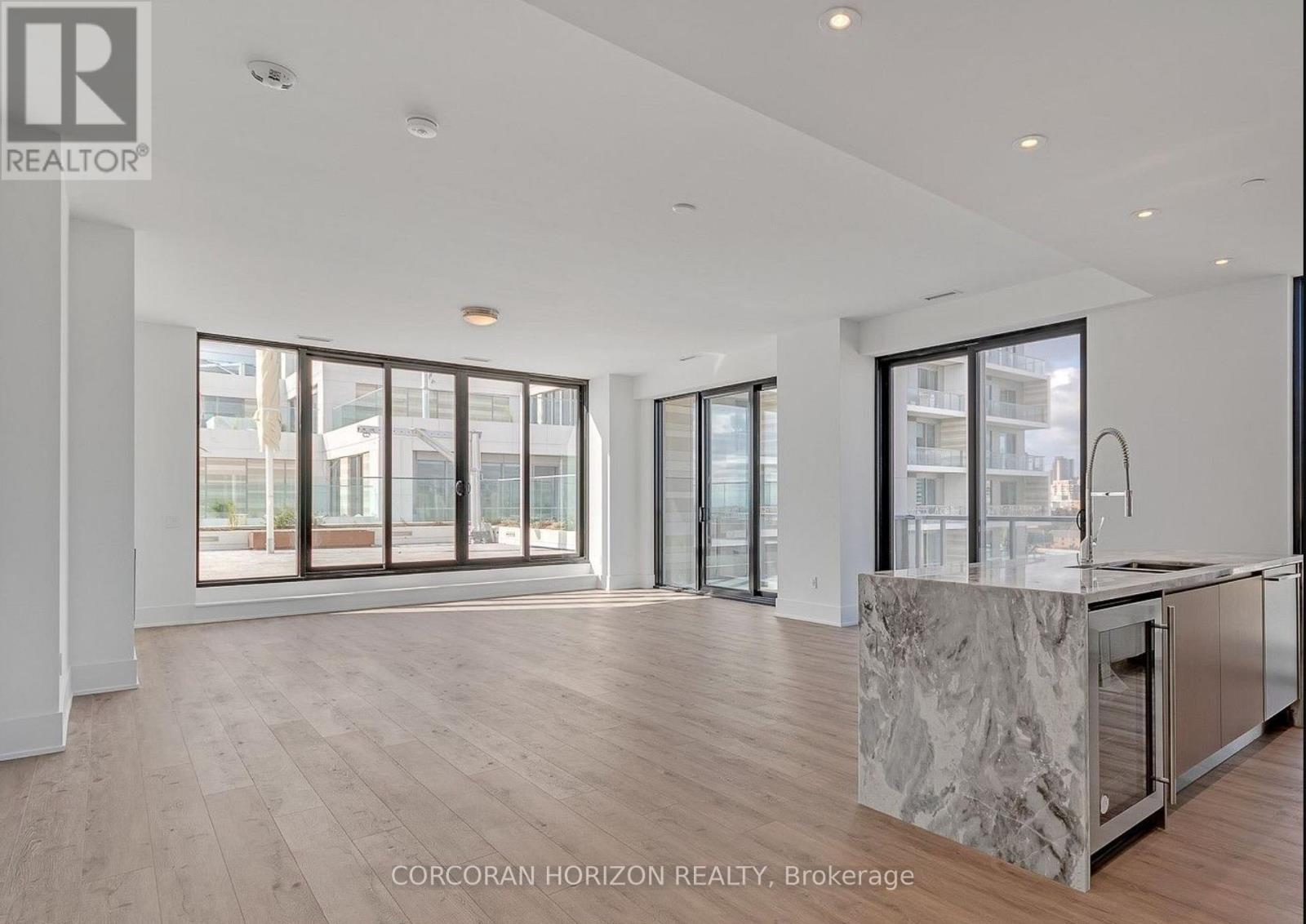 912 - 118 Merchants Wharf, Toronto, Ontario  M5A 0L3 - Photo 10 - C12455093