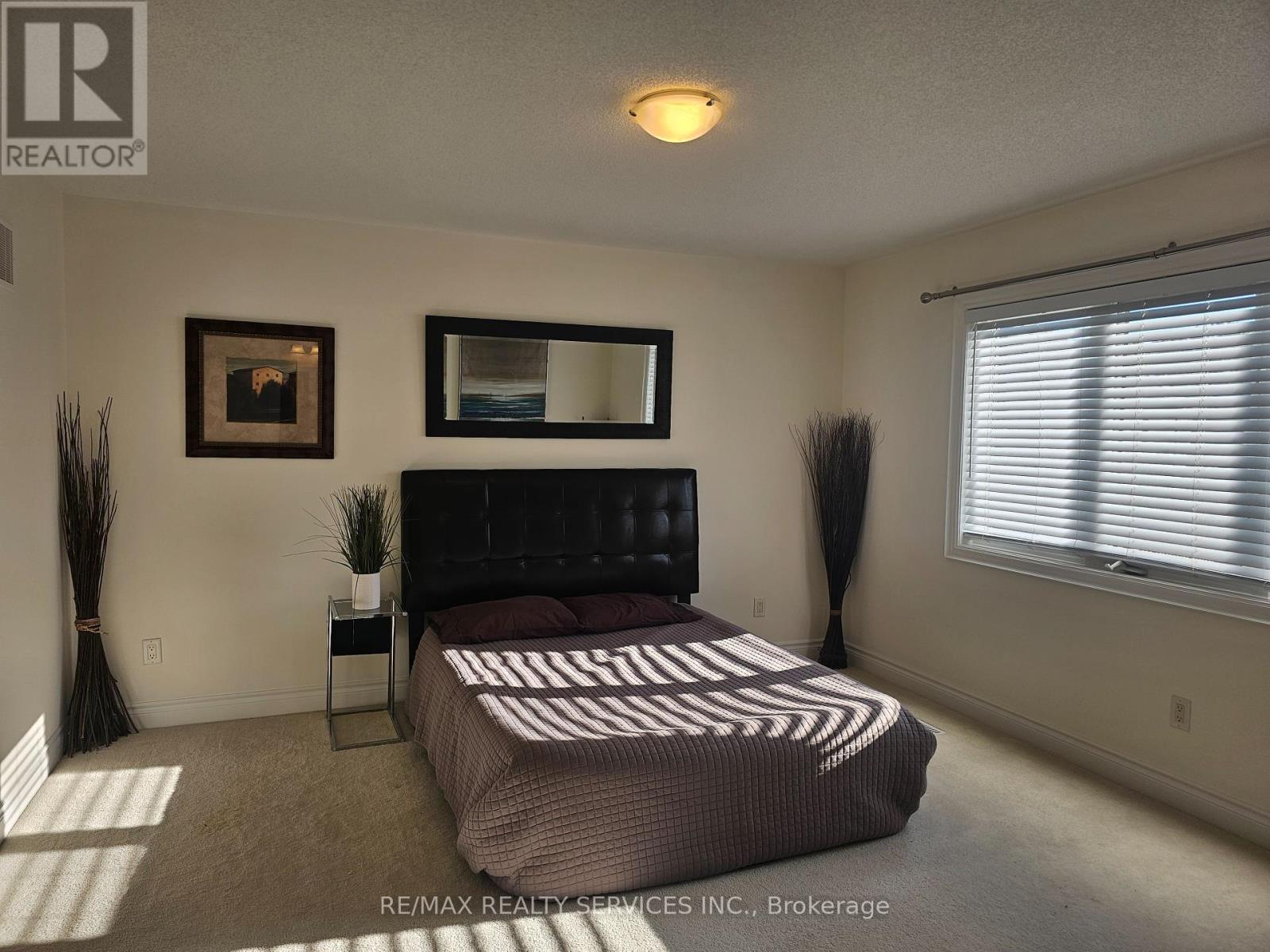 7 Lady Evelyn Crescent, Brampton, Ontario  L6Y 6C7 - Photo 18 - W12389697