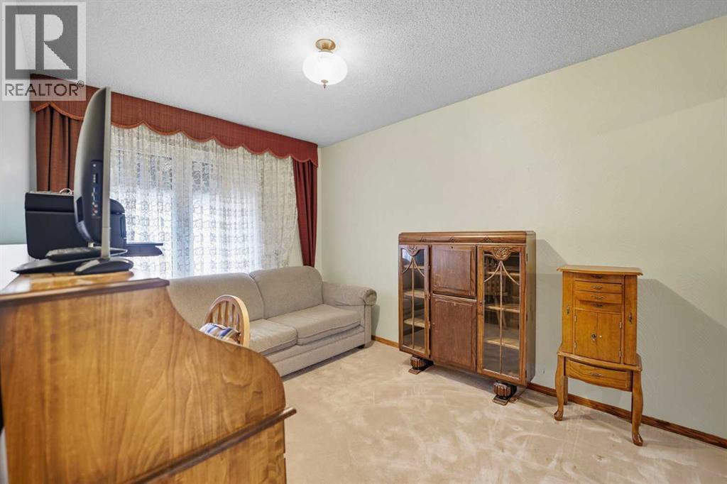 331 Whitman Place Ne, Calgary, Alberta  T1Y 4T2 - Photo 14 - A2263539