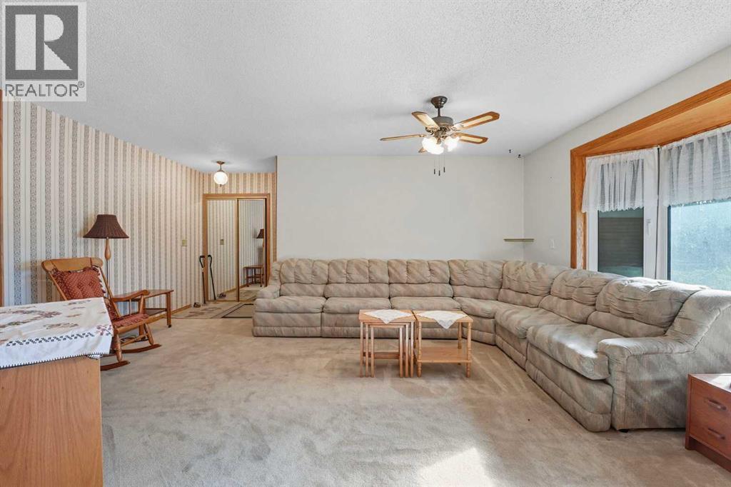 331 Whitman Place Ne, Calgary, Alberta  T1Y 4T2 - Photo 3 - A2263539