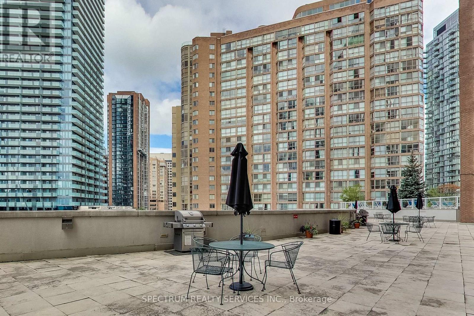 1605 - 44 St Joseph Street, Toronto, Ontario  M4Y 2W4 - Photo 15 - C12455293