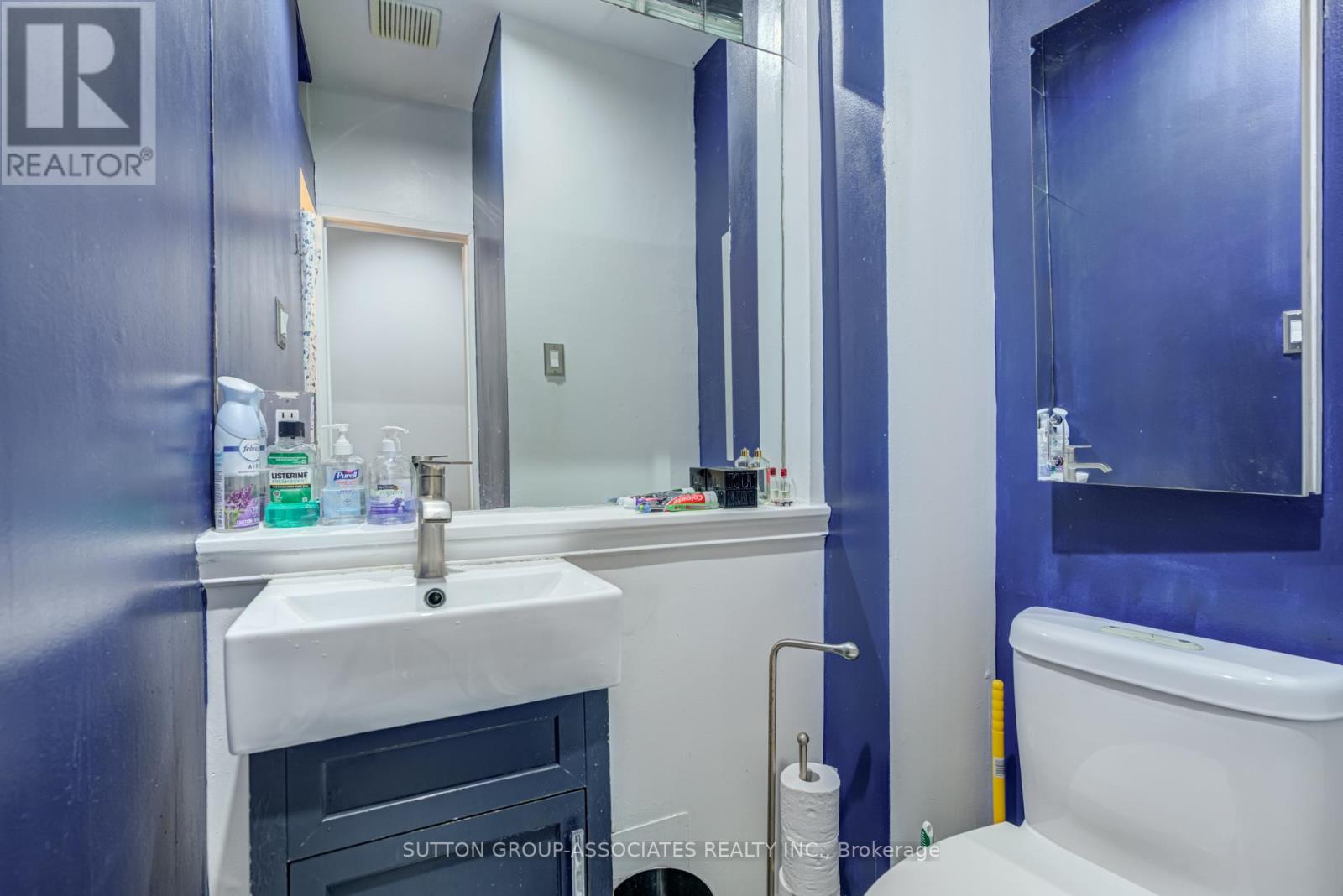 224 Lippincott Street, Toronto, Ontario  M5S 2P5 - Photo 12 - C12455309