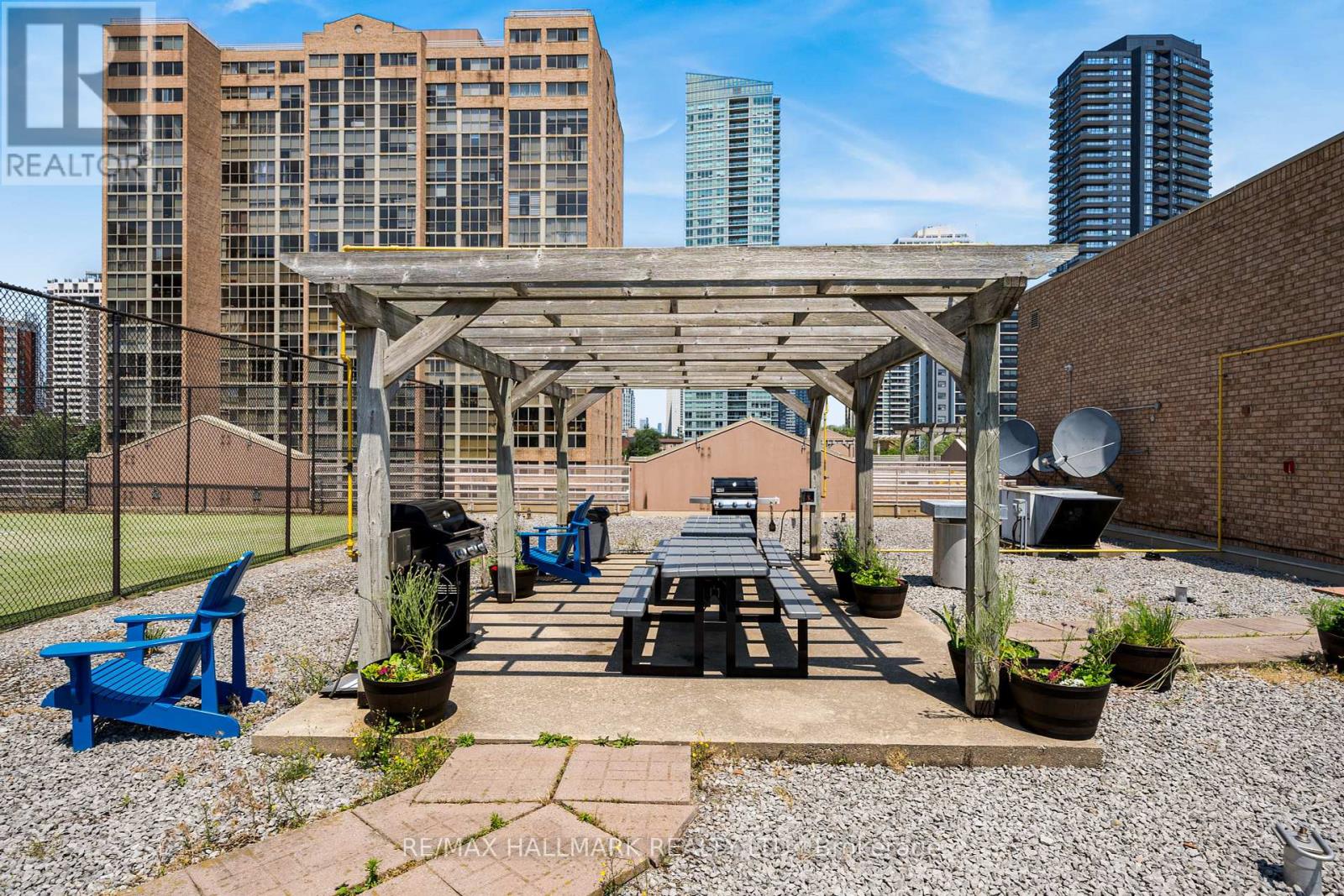906 - 15 Maitland Place, Toronto, Ontario  M4Y 2X3 - Photo 24 - C12455314