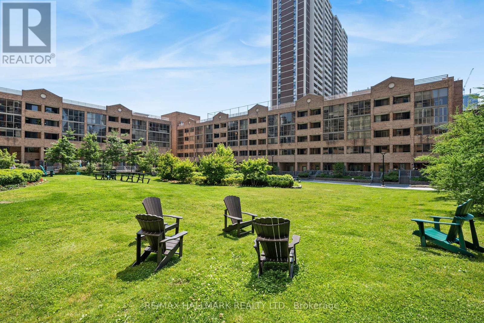 906 - 15 Maitland Place, Toronto, Ontario  M4Y 2X3 - Photo 25 - C12455314