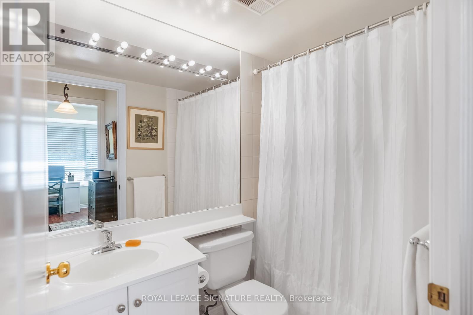 601 - 28 William Carson Crescent, Toronto, Ontario  M2P 2H1 - Photo 18 - C12455325