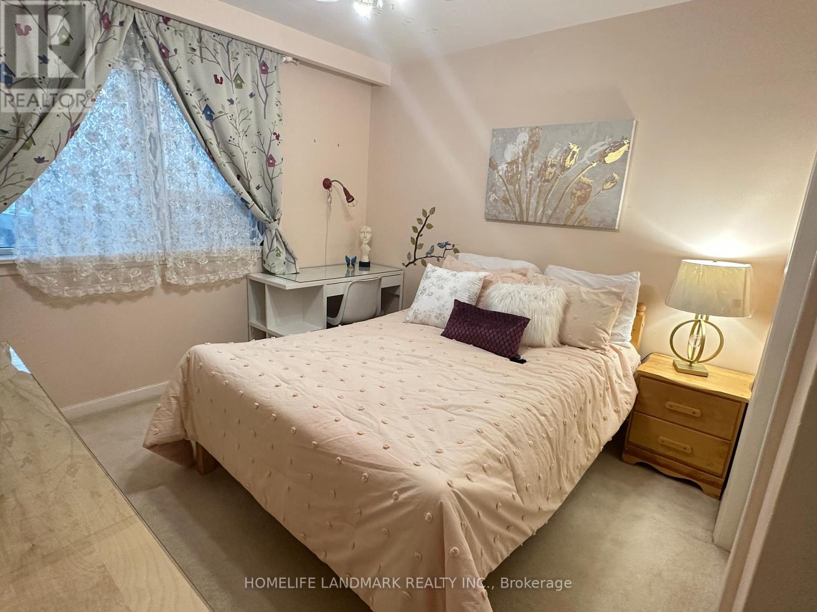 10 Blithfield Avenue, Toronto, Ontario  M2K 1Y1 - Photo 11 - C12455327