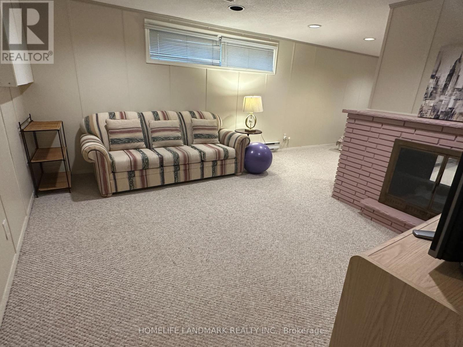 10 Blithfield Avenue, Toronto, Ontario  M2K 1Y1 - Photo 14 - C12455327