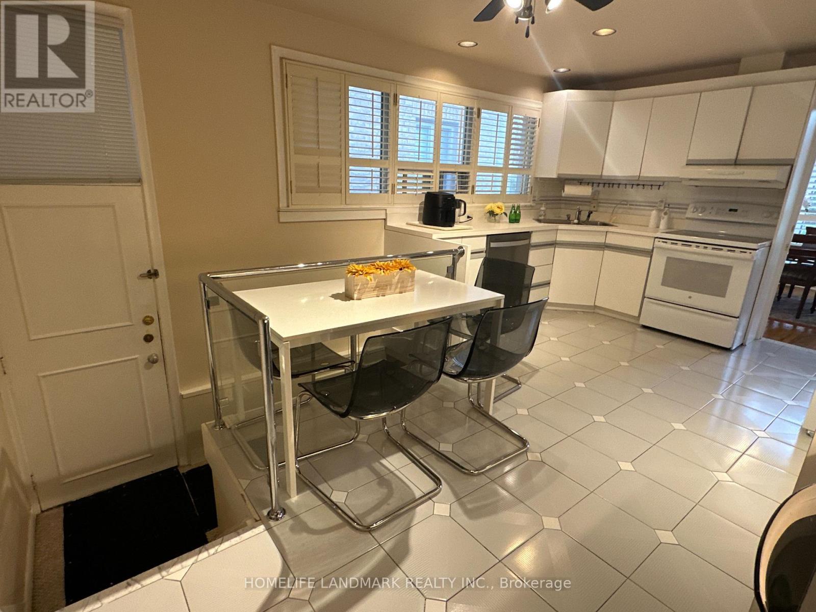 10 Blithfield Avenue, Toronto, Ontario  M2K 1Y1 - Photo 6 - C12455327