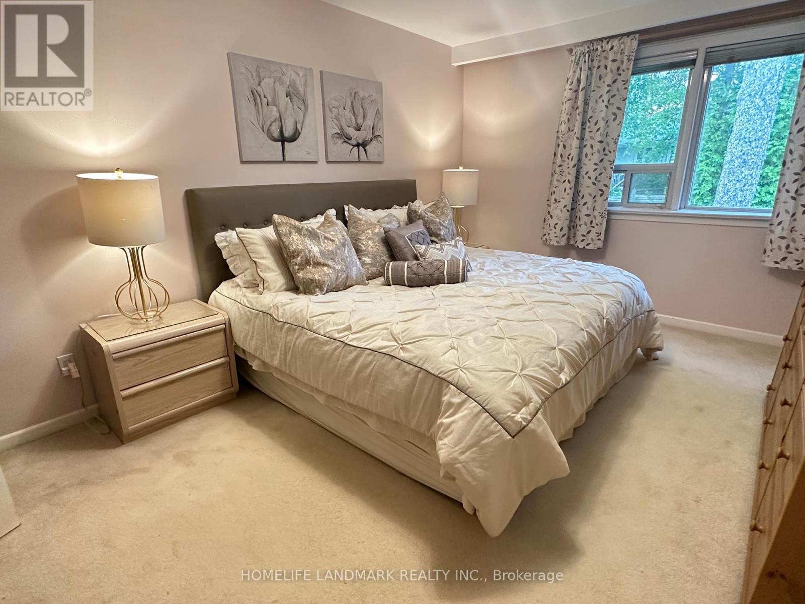 10 Blithfield Avenue, Toronto, Ontario  M2K 1Y1 - Photo 8 - C12455327