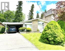 10 BLITHFIELD AVENUE, Toronto, Ontario
