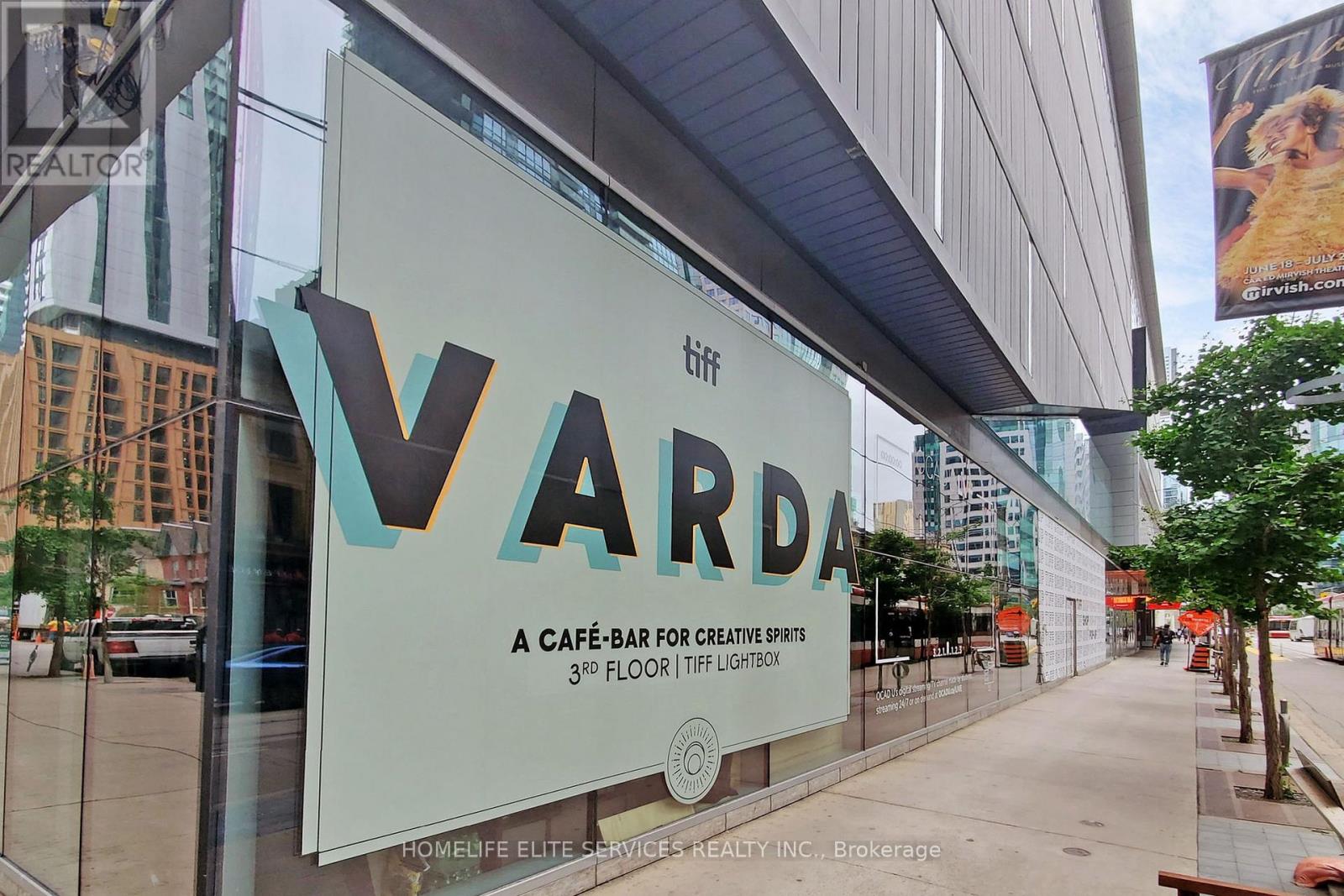 702 - 327 King Street W, Toronto, Ontario  M5V 0W7 - Photo 12 - C12455348