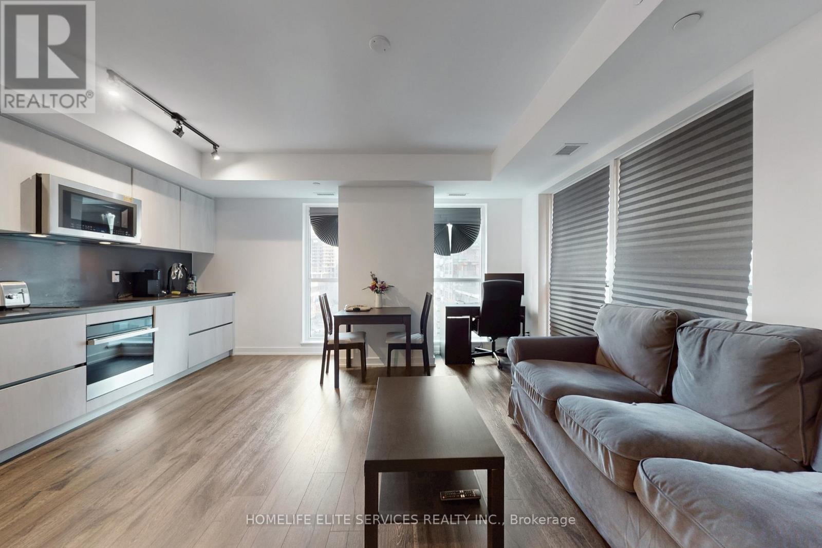 702 - 327 King Street W, Toronto, Ontario  M5V 0W7 - Photo 17 - C12455348