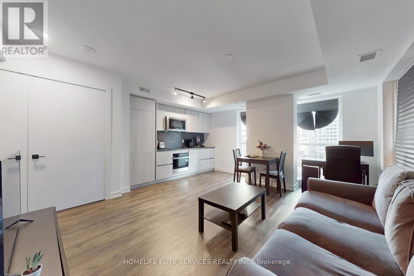 702 - 327 King Street W, Toronto, Ontario  M5V 0W7 - Photo 18 - C12455348