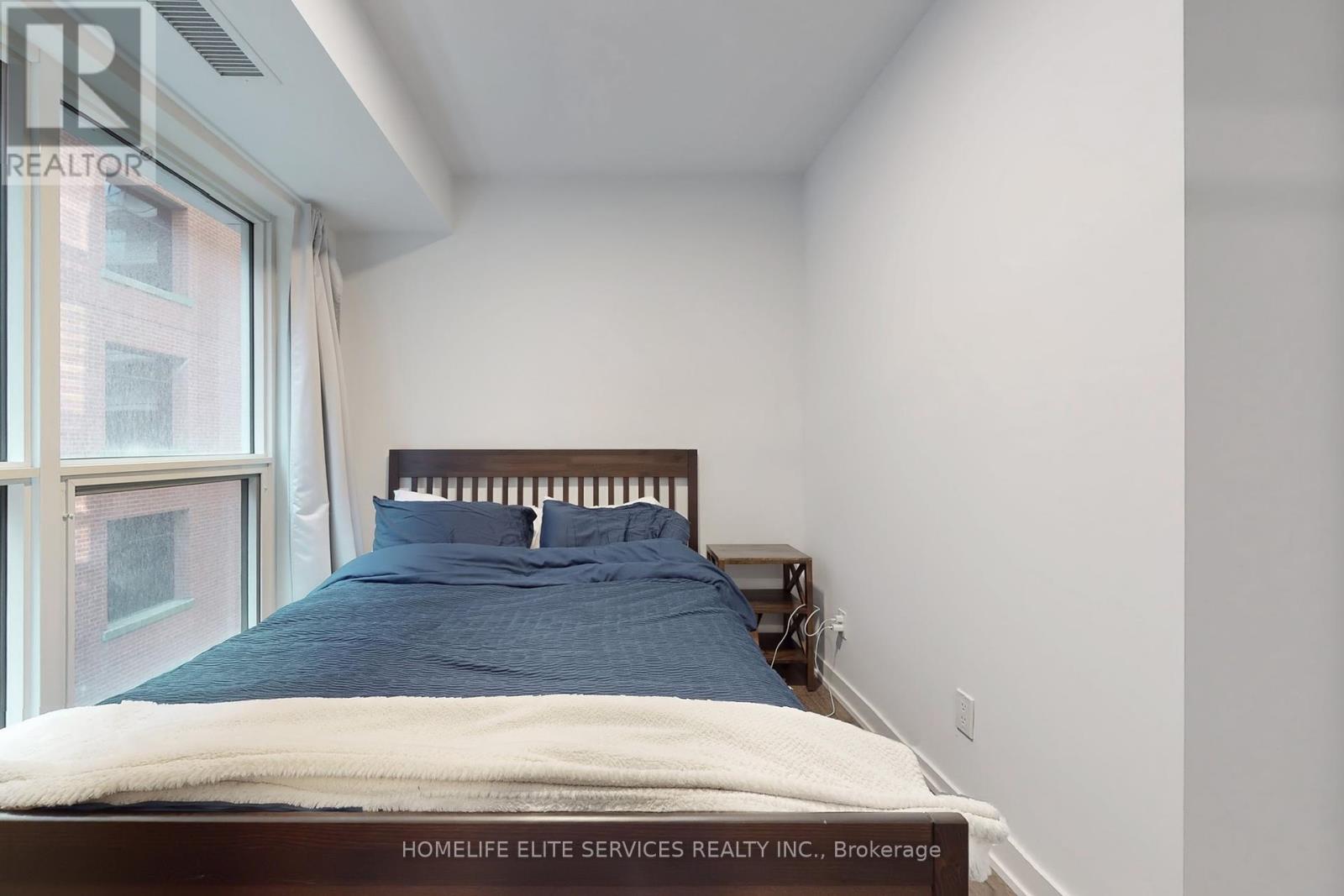 702 - 327 King Street W, Toronto, Ontario  M5V 0W7 - Photo 27 - C12455348