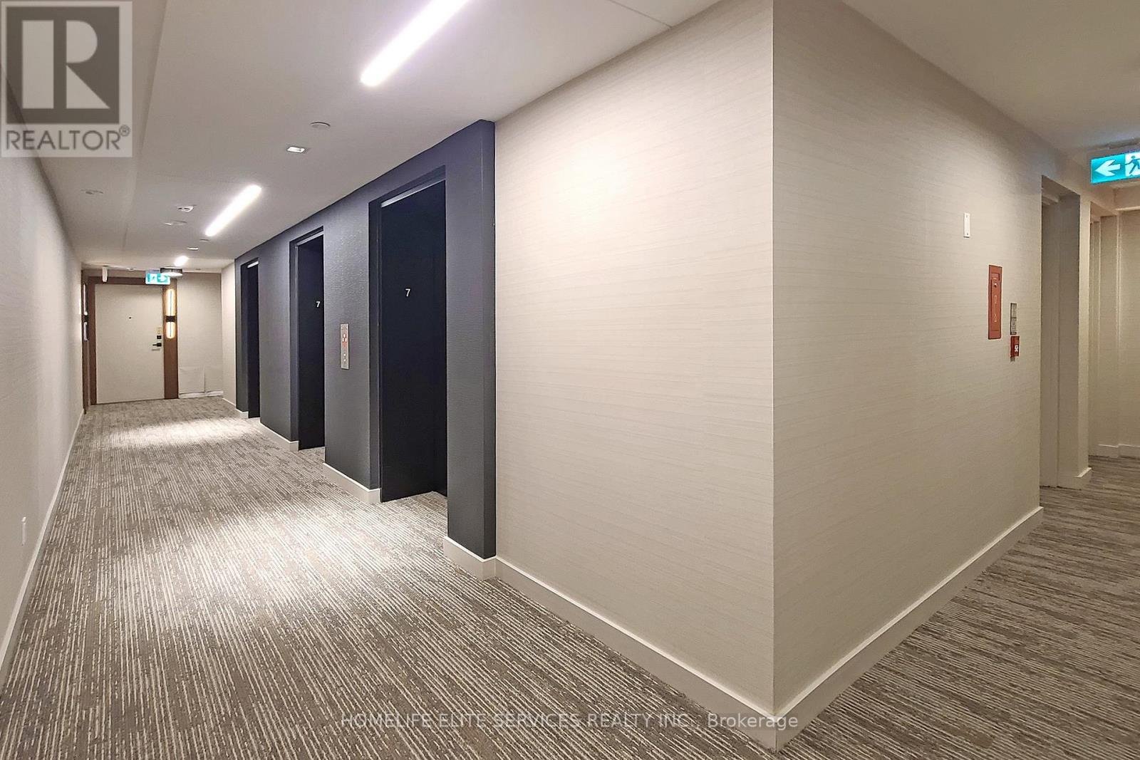702 - 327 King Street W, Toronto, Ontario  M5V 0W7 - Photo 38 - C12455348