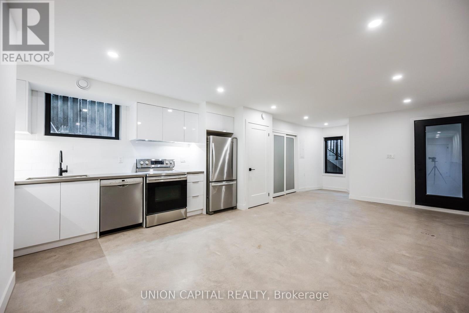 1 - 156 Dovercourt Road, Toronto, Ontario  M6J 3C4 - Photo 3 - C12455353