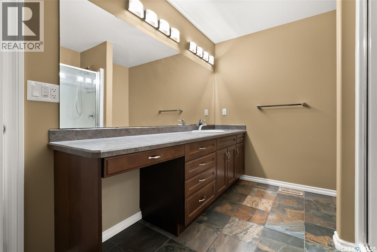 6925 Maple Ridge Drive, Regina, Saskatchewan  S4X 4J2 - Photo 22 - SK019245