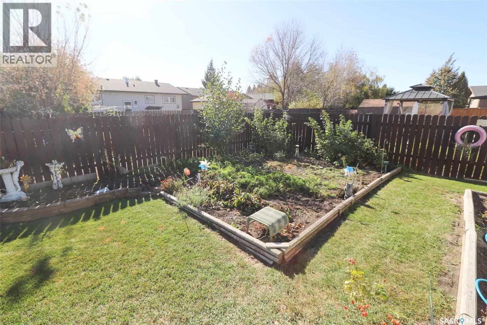 76 Morrison Drive, Yorkton, Saskatchewan  S3N 3Y2 - Photo 44 - SK020466